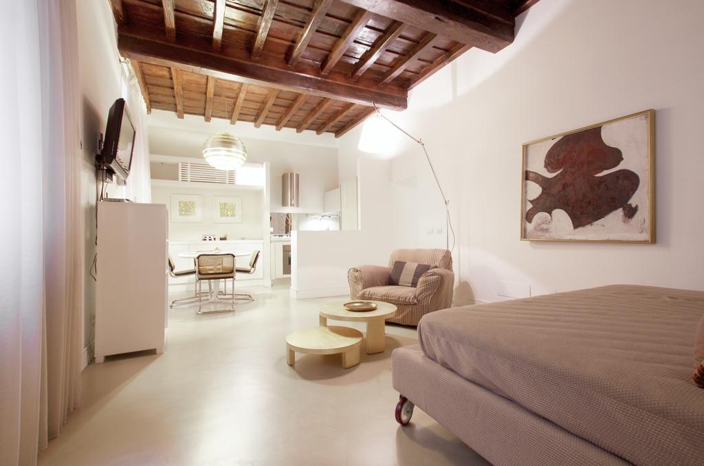 Gold Spanish'S Steps ローマ 部屋 写真